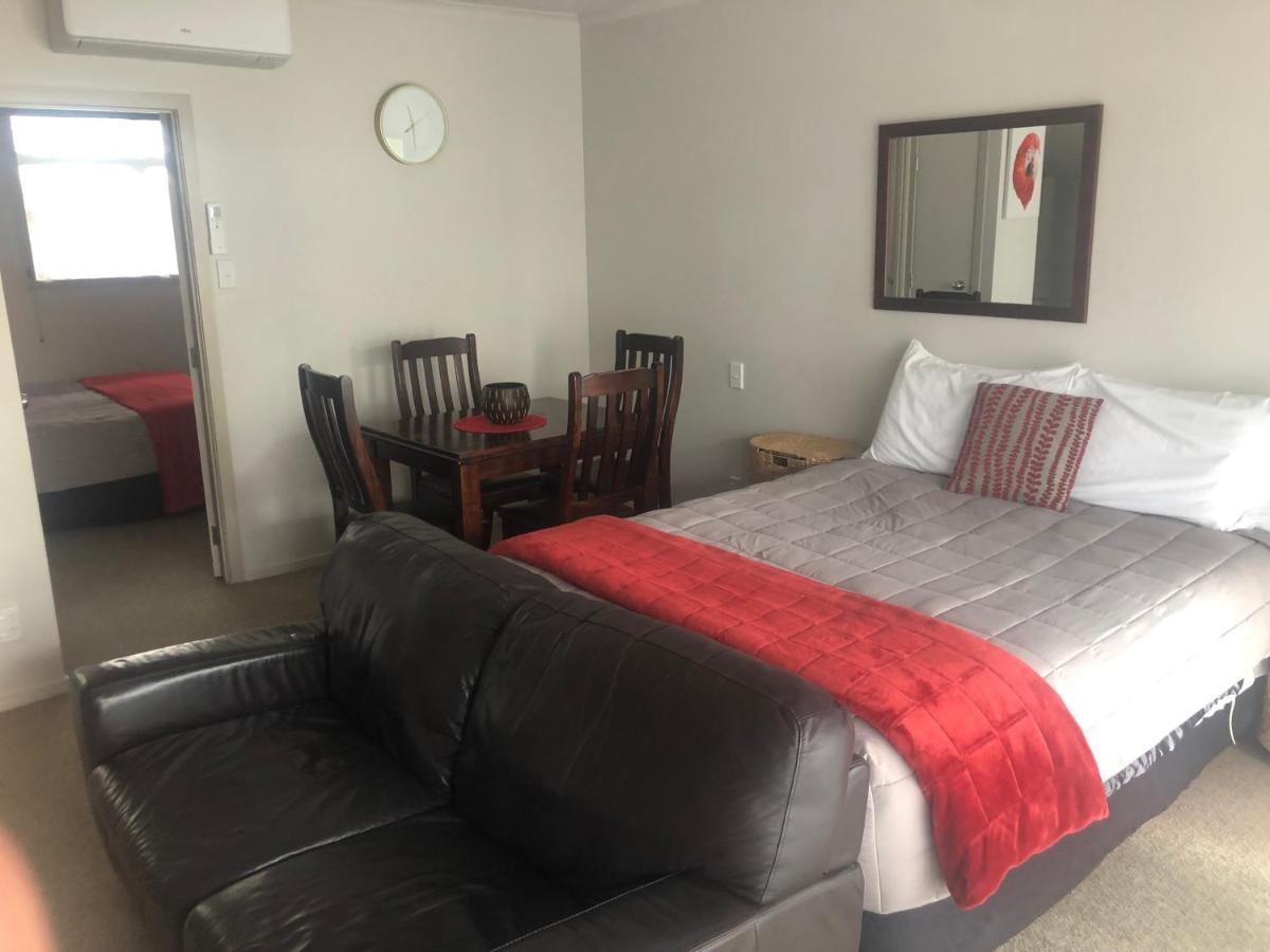 Absolute Lake View Motel Tauposee Exterior foto